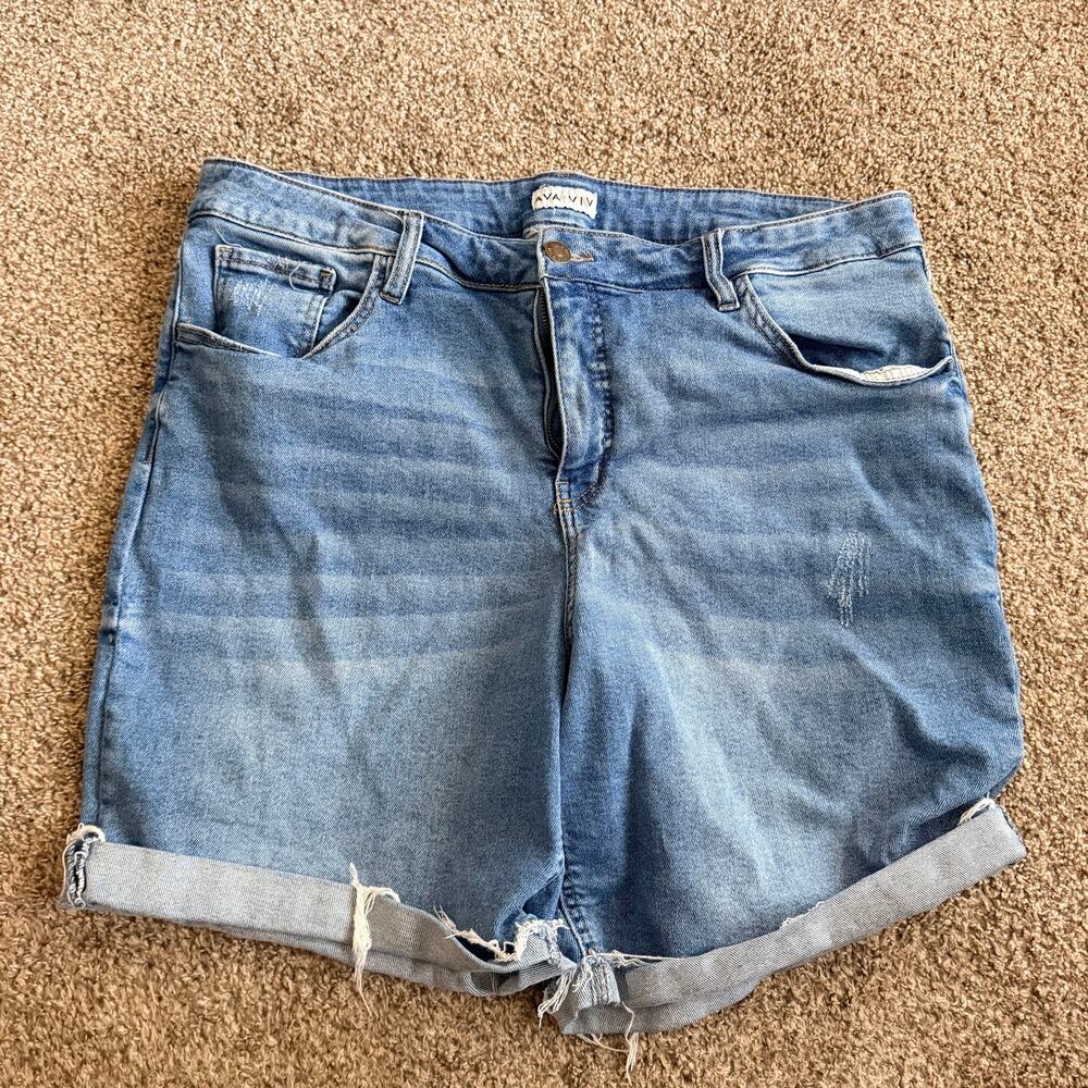 Ava & Viv Jean Shorts Distressed Cuffed Plus Size 20W Light Wash